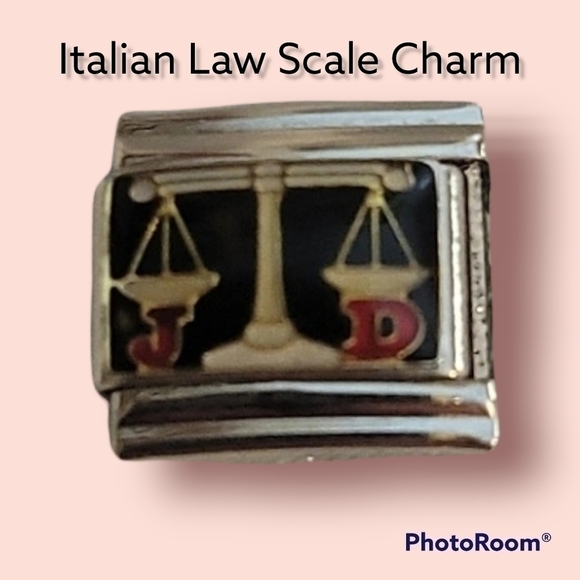 3/$30 Y2k Rare Cino Italia Justice Scale Italian Charm - Picture 1 of 3